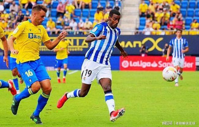 体现出他对 体现出他对